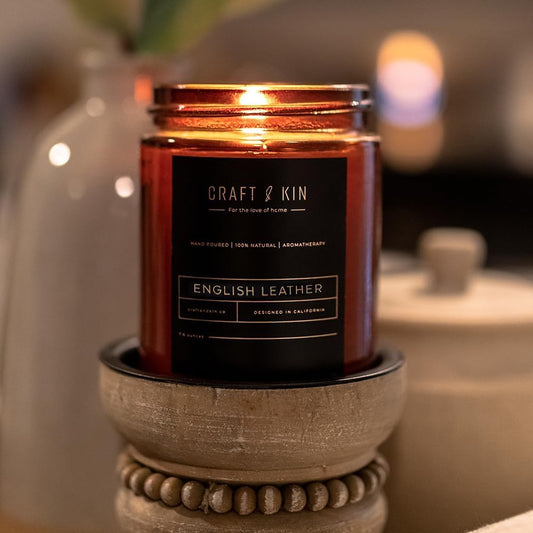 Premium English Leather Scented Candle – Long Lasting, 45 Hour Burn Time – Luxury Natural Soy Scented Candle – Room Decor and Aromatherapy – 8 Oz
